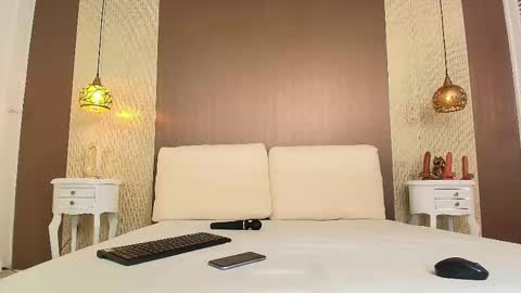 Snapshot of tiifany_baker chatting on November 14, 2025, 7:34 pm T I F F A N Y online show from November 14, 2025, 7:34 pm