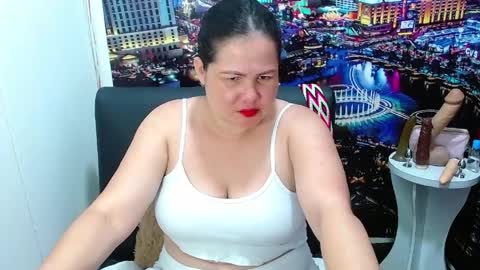 Tila online show from April 12, 2026, 1:32 am