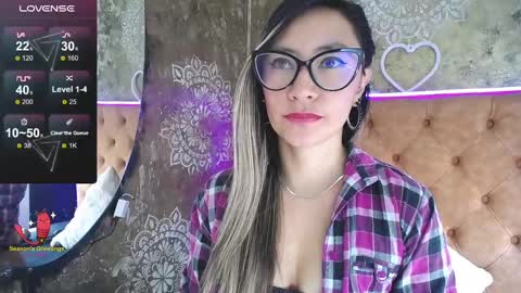 Snapshot of tila_tequila15 chatting on February 6, 2025, 3:31 pm TILA TEQUILA online show from February 6, 2025, 3:31 pm