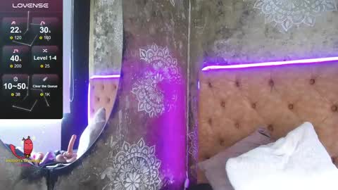 Snapshot of tila_tequila15 chatting on February 28, 2025, 3:37 pm TILA TEQUILA online show from February 28, 2025, 3:37 pm