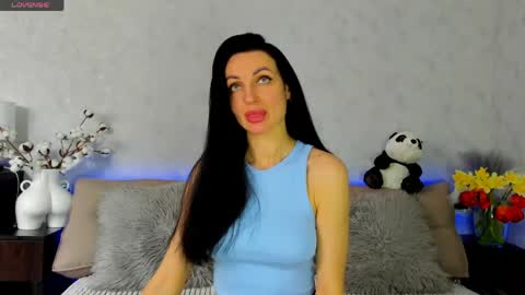 Snapshot of tina_mart chatting on April 19, 2026, 10:47 am Tina online show from April 19, 2026, 10:47 am