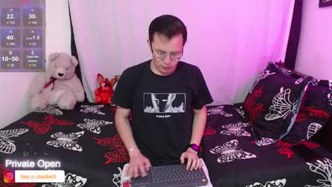 Tina N Charlie online show from September 24, 2025, 10:40 am