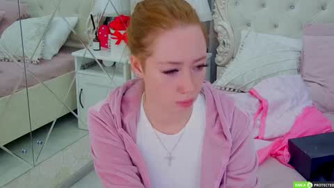 Tina online show from October 8, 2025, 3:37 am