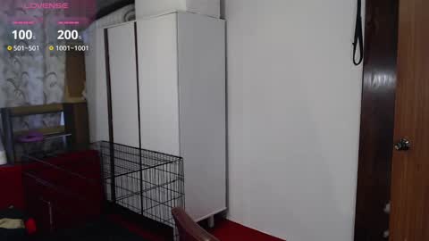 TinaFlower online show from March 12, 2025, 2:23 pm