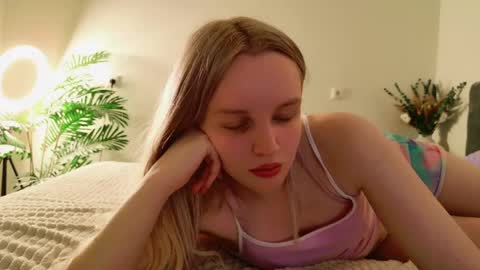 Snapshot of tinasiner chatting on April 26, 2026, 3:42 pm tinasiner online show from April 26, 2026, 3:42 pm