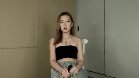 Tina online show from September 16, 2025, 3:29 am