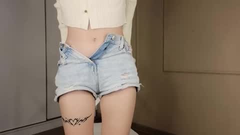 Tina online show from September 18, 2025, 6:59 am