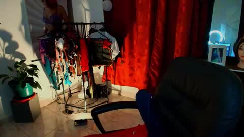 I AM BELLA  ----------- follow my  IG  TINNS 69 online show from November 14, 2025, 12:20 am