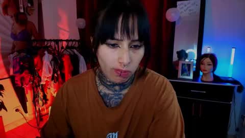 I AM BELLA  ----------- follow my  IG  TINNS 69 online show from November 28, 2025, 12:24 am