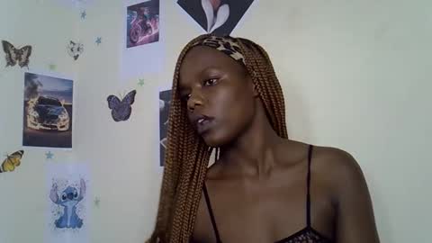 tinnie_e online show from January 7, 2026, 6:32 pm