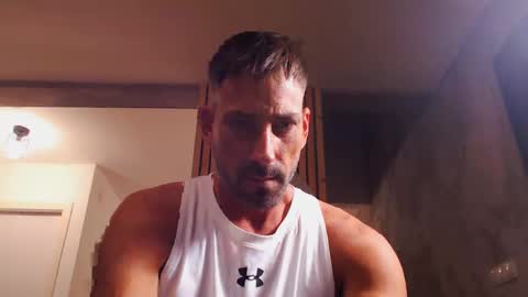 tinoclandestino online show from January 18, 2025, 6:32 pm