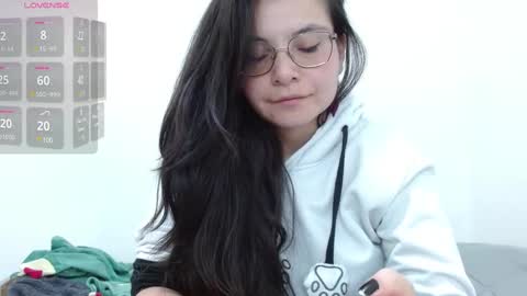 Tiny Caroline online show from January 13, 2025, 3:56 am