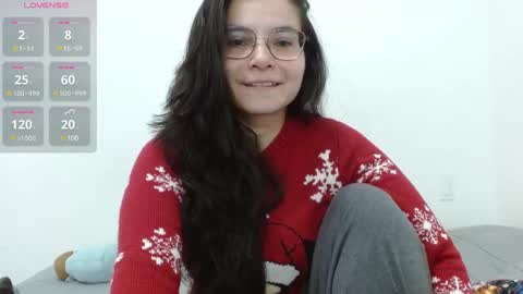 Tiny Caroline online show from February 7, 2025, 3:01 am