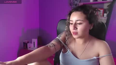 tiny online show from March 8, 2025, 9:28 am