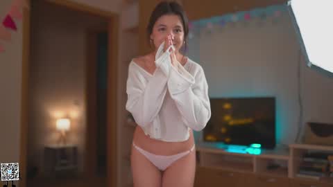 Lyssa     online show from February 8, 2025, 7:16 pm