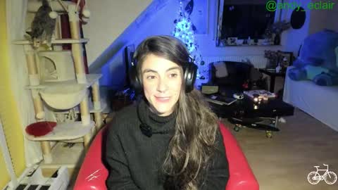 Tiny online show from December 20, 2025, 12:07 am