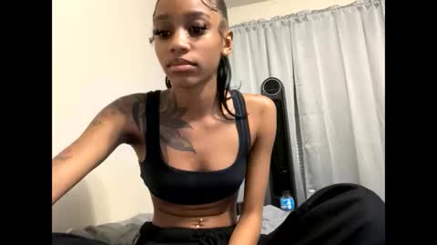 Snapshot of tinyafterdark chatting on February 27, 2026, 2:11 am tinyafterdark online show from February 27, 2026, 2:11 am