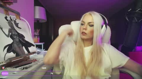 stage Kylie Sinner  brand CLITBAIT online show from April 2, 2026, 1:47 am