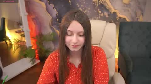 tinynataliee online show from May 26, 2026, 2:57 pm