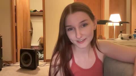 Tia online show from October 3, 2025, 5:26 am