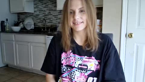 tinywithtiddies online show from December 20, 2025, 2:02 pm