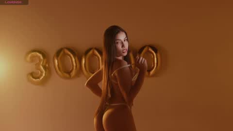 Snapshot of tiphani_walker_ chatting on January 9, 2025, 1:39 am Tiphani Walker online show from January 9, 2025, 1:39 am