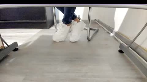 Snapshot of tired33 chatting on September 14, 2025, 4:39 pm Anna online show from September 14, 2025, 4:39 pm