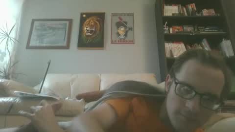 titlovercums online show from December 19, 2025, 1:51 pm