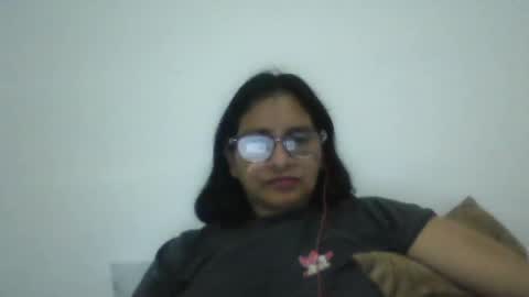 Ester online show from November 13, 2025, 1:26 am