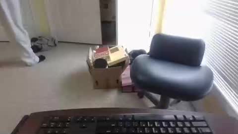 tj526316275 online show from March 18, 2026, 4:43 pm