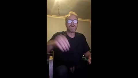 todd25697 online show from January 11, 2026, 2:27 am