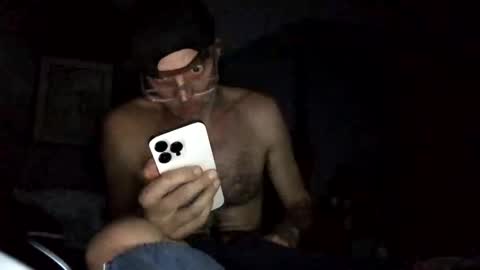 toddpascoe77 online show from October 7, 2025, 1:14 am