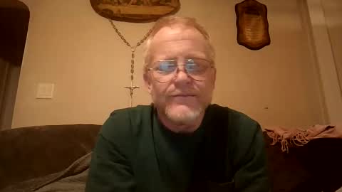 tokenless_boner online show from November 10, 2025, 5:39 am