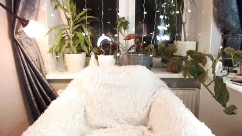 tokens_are_sexy online show from February 9, 2025, 3:34 pm