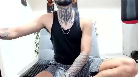 Snapshot of tokio_master chatting on October 19, 2025, 3:40 am Tokyo Master online show from October 19, 2025, 3:40 am