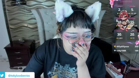 Snapshot of toky_doll chatting on December 9, 2024, 11:34 pm toky         online show from December 9, 2024, 11:34 pm