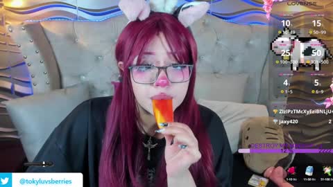 Snapshot of toky_doll chatting on December 14, 2024, 12:22 am toky         online show from December 14, 2024, 12:22 am
