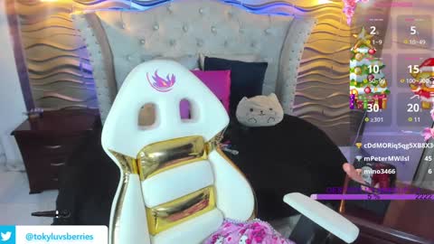 Snapshot of toky_doll chatting on December 19, 2024, 1:28 am toky         online show from December 19, 2024, 1:28 am
