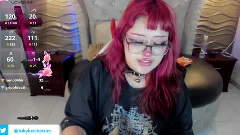Snapshot of toky_doll chatting on January 8, 2025, 1:53 am toky         online show from January 8, 2025, 1:53 am