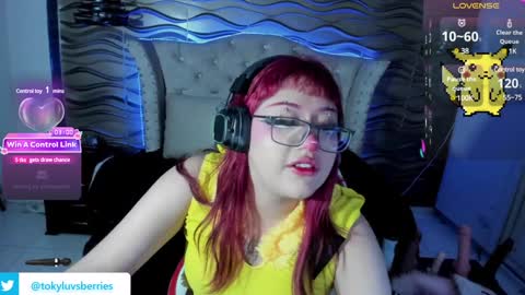 Snapshot of toky_doll chatting on January 11, 2025, 9:57 pm toky         online show from January 11, 2025, 9:57 pm