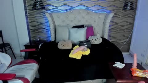 Snapshot of toky_doll chatting on January 12, 2025, 1:00 am toky         online show from January 12, 2025, 1:00 am