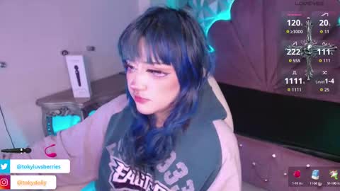 Snapshot of toky_doll chatting on October 10, 2025, 12:42 am toky         online show from October 10, 2025, 12:42 am