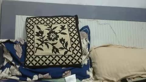 Snapshot of tokyo_indian chatting on October 25, 2025, 4:42 am Tokyo online show from October 25, 2025, 4:42 am