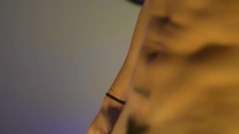 tokyo_oo online show from November 28, 2025, 1:14 pm