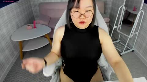 tokyodreamss online show from April 14, 2026, 9:26 am