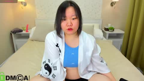 tokyodreamss online show from April 16, 2026, 9:10 am