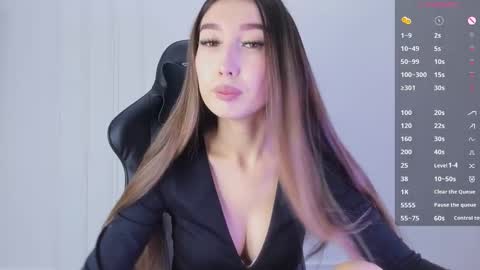 Lia online show from January 9, 2026, 3:42 am