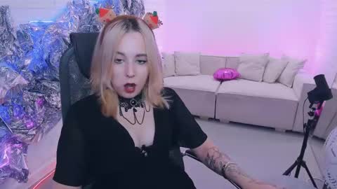 Tolli Moll online show from December 11, 2024, 9:09 am