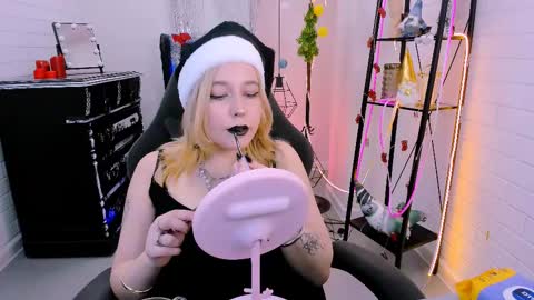 Tolli Moll online show from December 17, 2024, 9:07 am