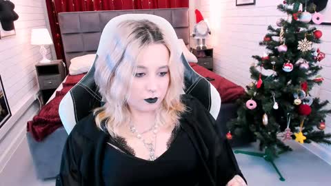 Tolli Moll online show from January 2, 2025, 12:13 pm